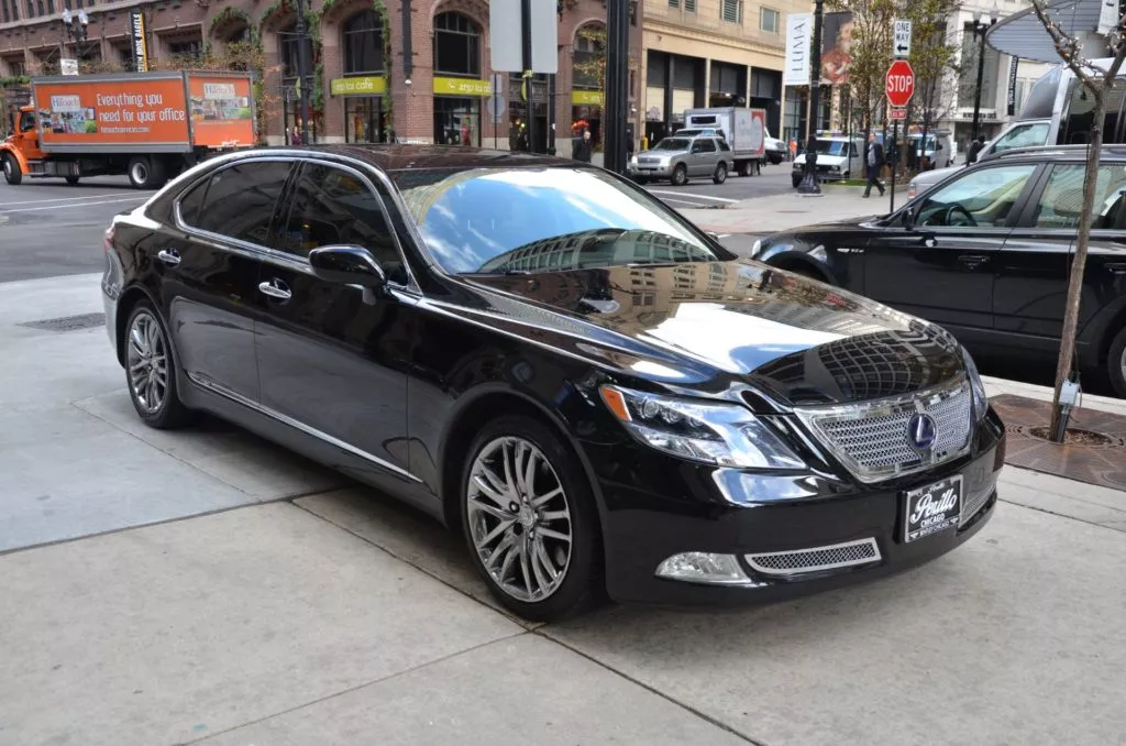 , 2008 Lexus LS600h L Road Test Review