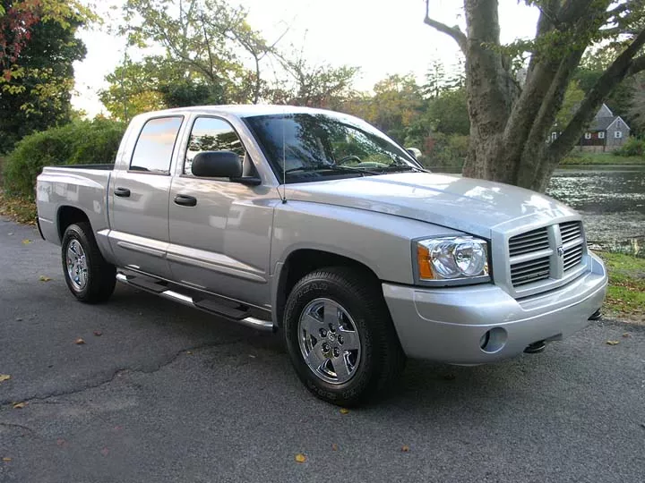 , 2006 Dodge Dakota Road Test