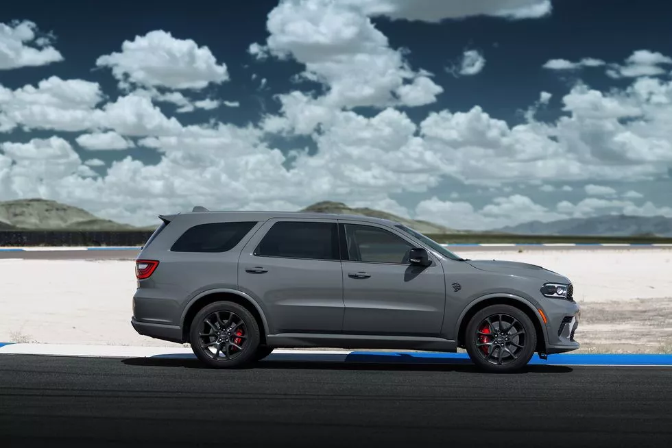 Side shot of 2021 Dodge Durango SRT Hellcat