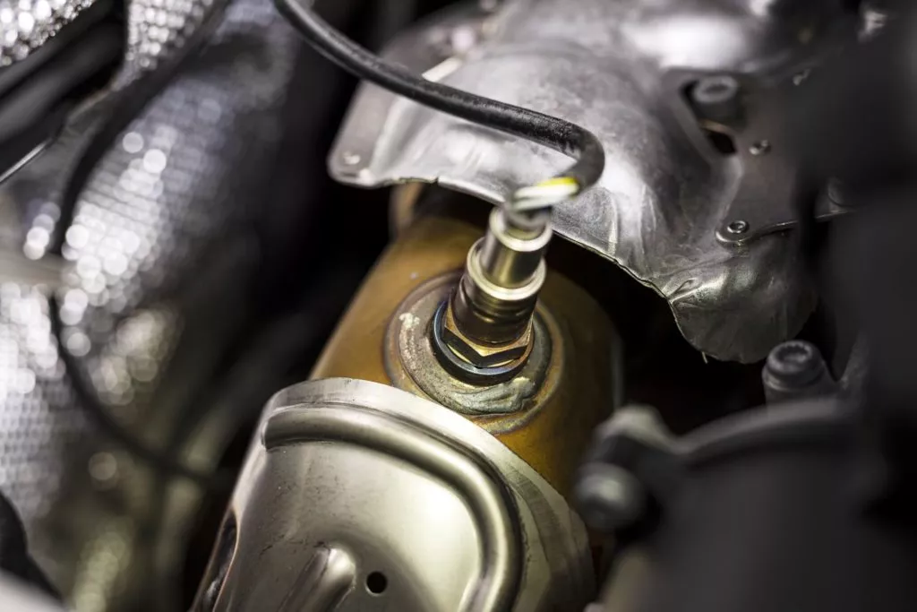 oxygen sensor on modern vehicle