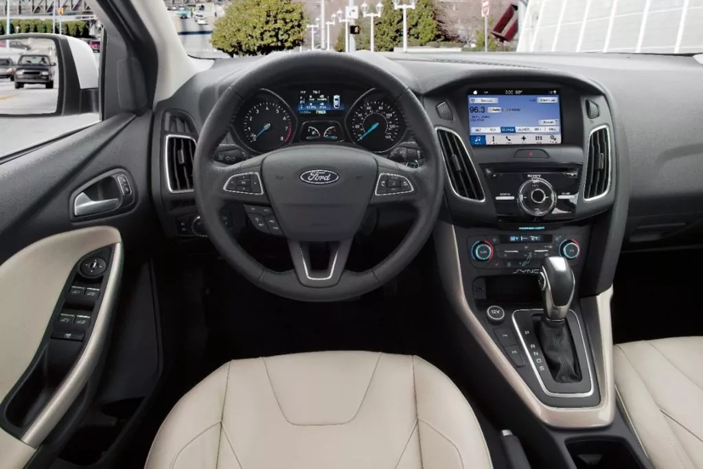 2016 ford focus interior
