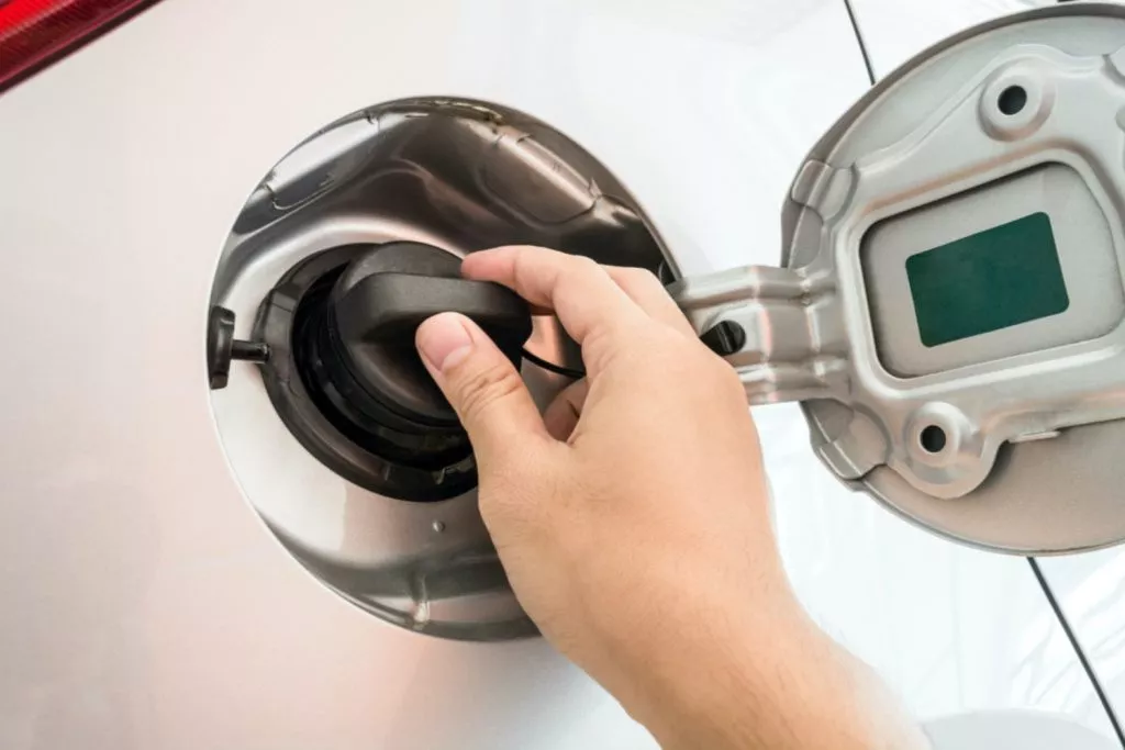 tightening gas cap