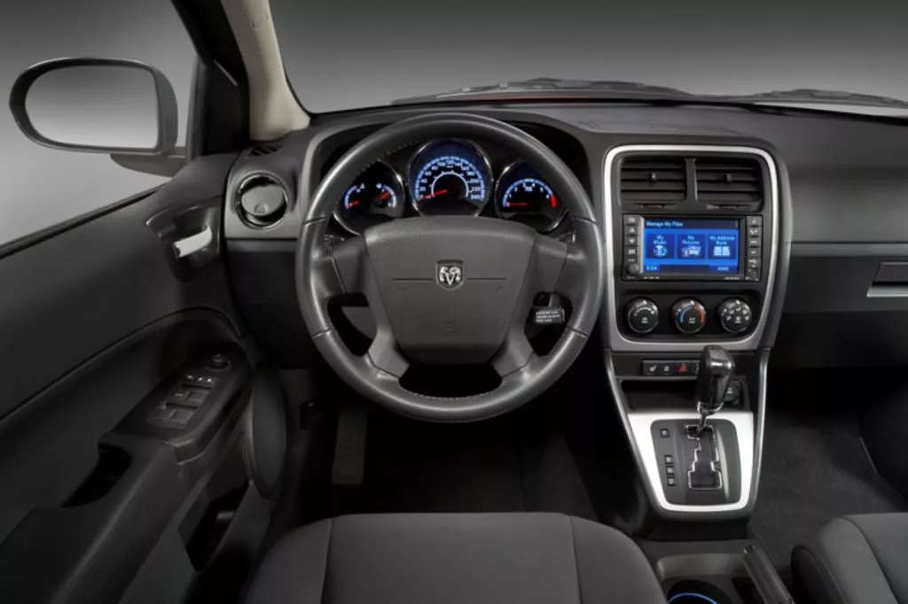 dodge caliber interior