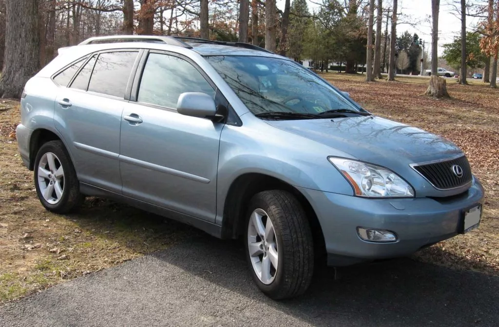 2004 2006 Lexus RX330 Wikimedia