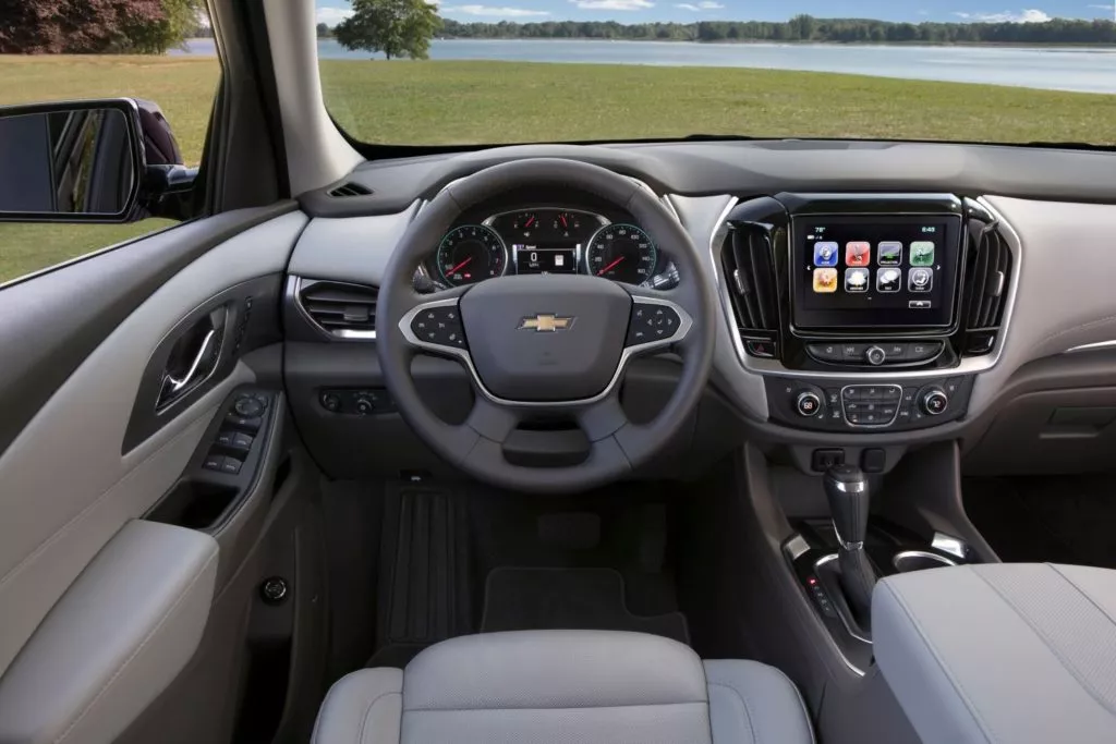 2018 chevrolet traverse interior