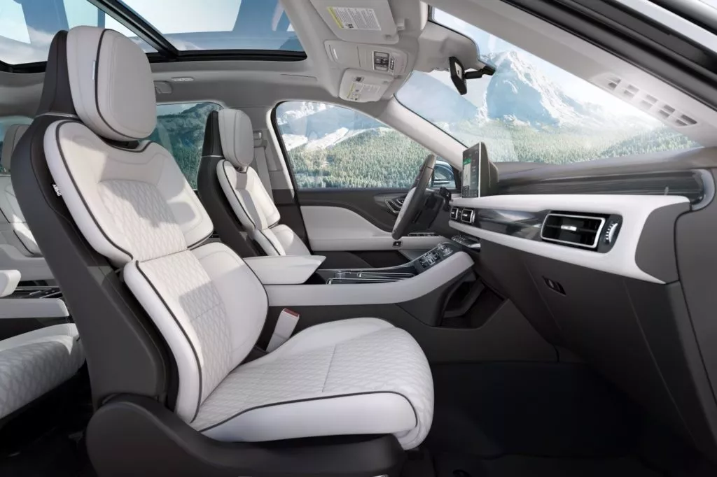 2020 lincoln aviator interior