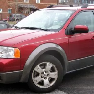 2005-2007 Ford Freestyle SEL Wikimedia