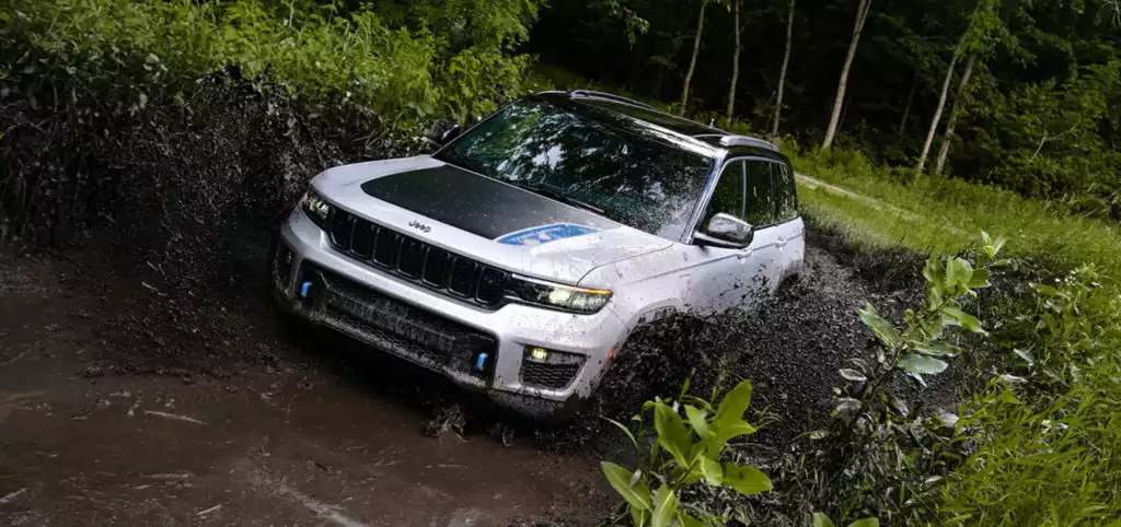 2022 jeep grand cherokee 4xe fca us llc
