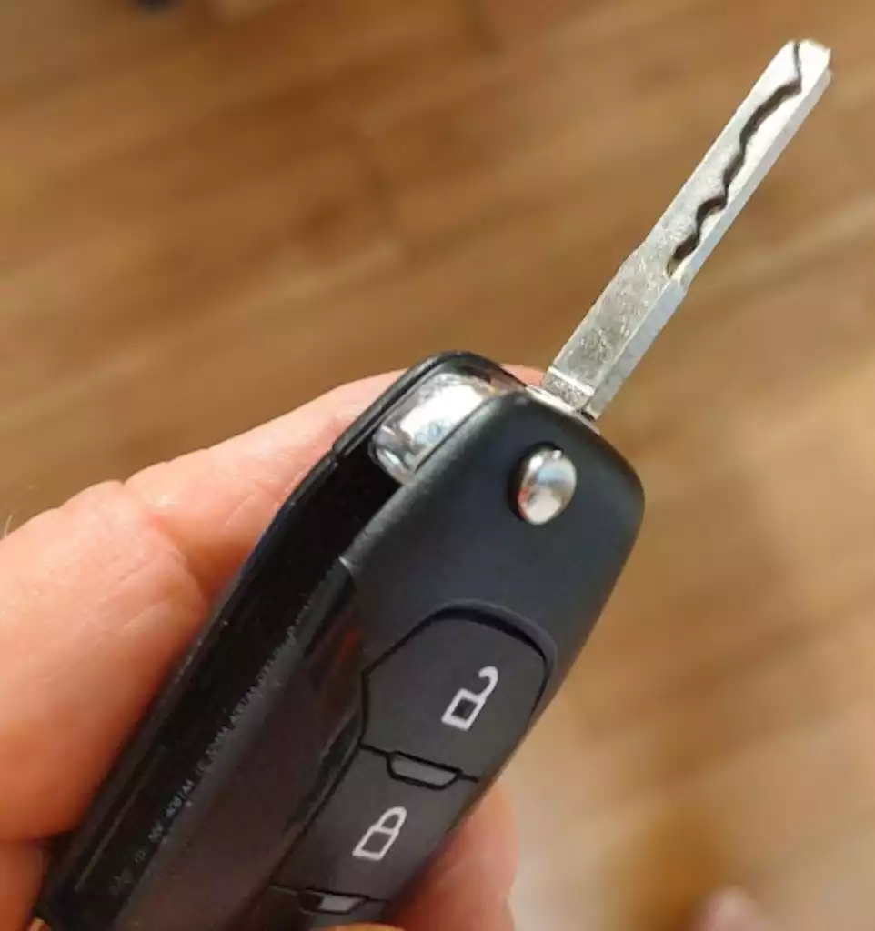 switchblade key image