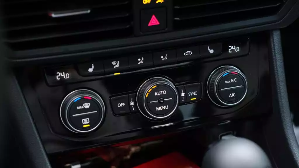 car with heater control