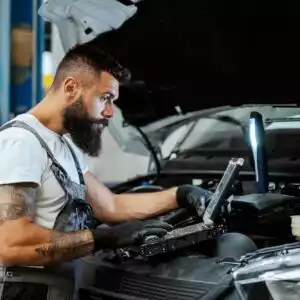 mechanic troubleshoots p1004 code