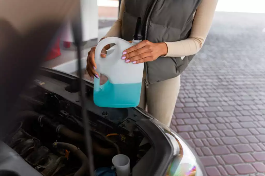 Replacing,And,Refilling,Process,Fluids,In,The,Car.,Replacing,Antifreeze