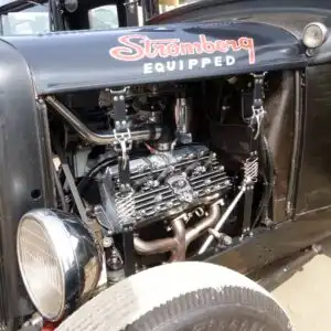 image of a ford flathead v8 engine