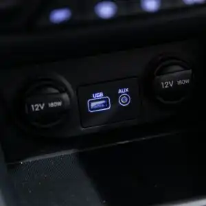 car usb port and aux